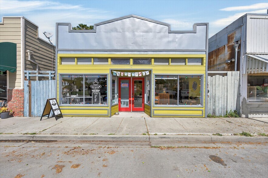43 Main St, Isleton, CA à vendre - Photo principale – Image 1 sur 7
