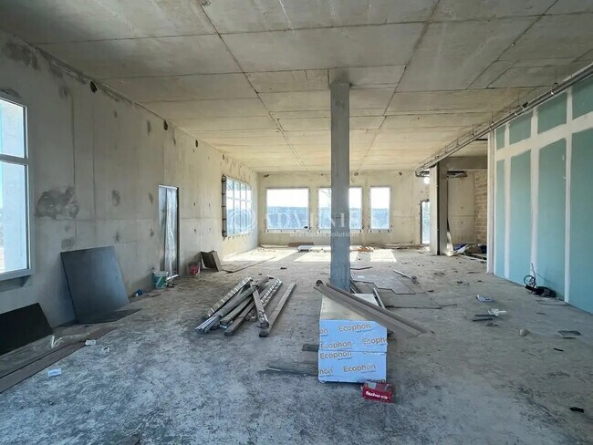 Plus de détails pour Local commercial à vendre