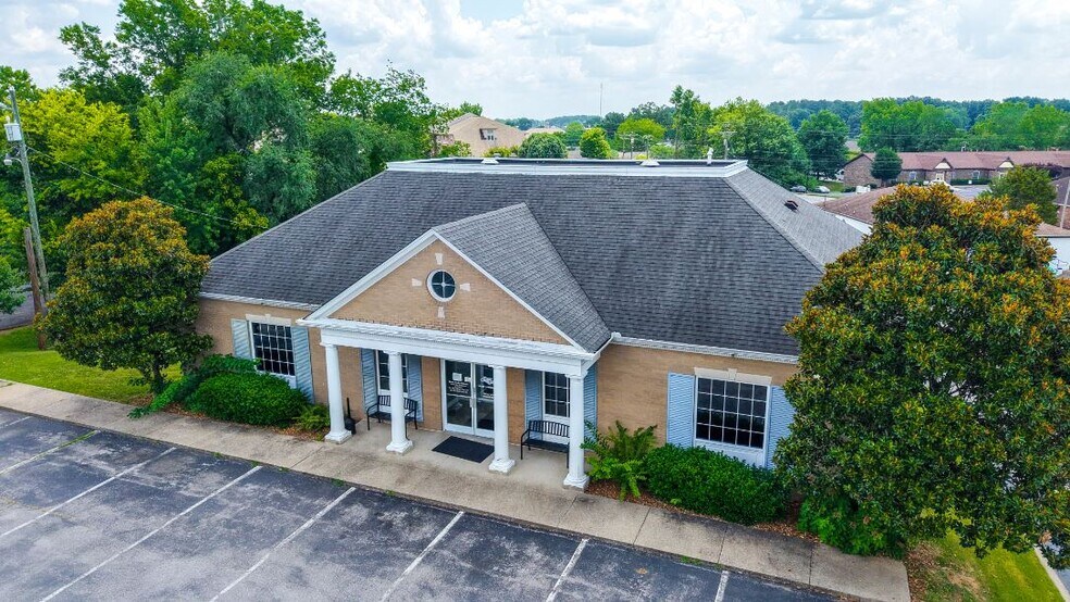 1750 Memorial Dr, Clarksville, TN à louer - Photo de l’immeuble – Image 1 sur 8