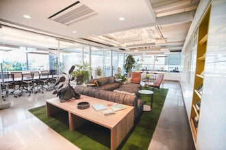 5113-5139 Elbow Dr SW, Calgary, AB à louer Photo intérieure– Image 2 sur 15