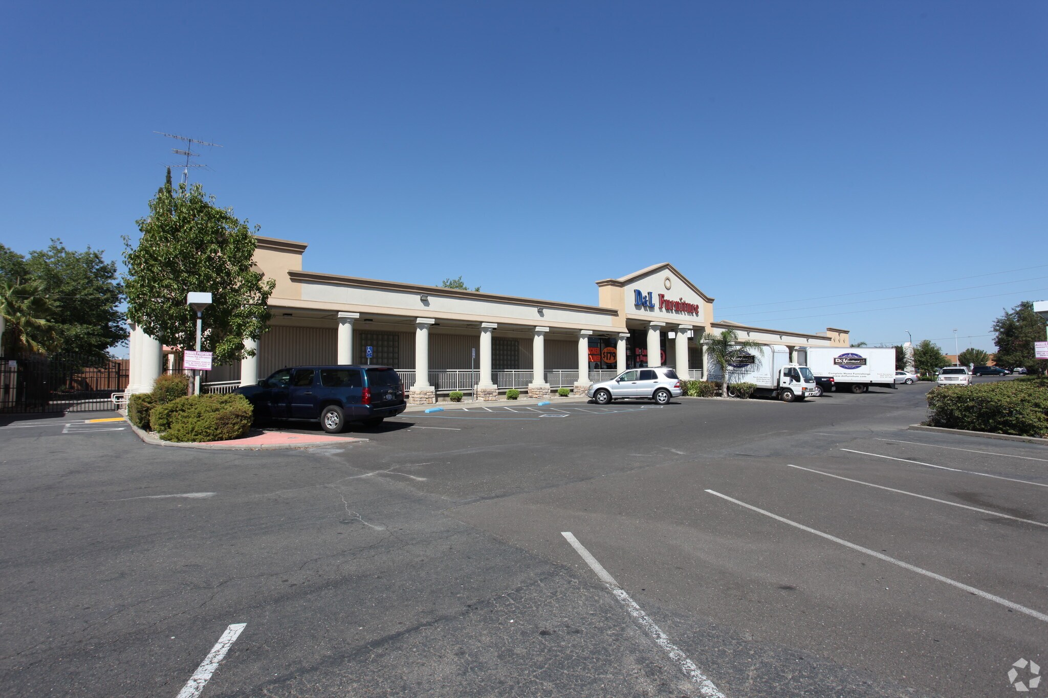 6020 Florin Rd, Sacramento, CA à vendre Photo principale– Image 1 sur 5