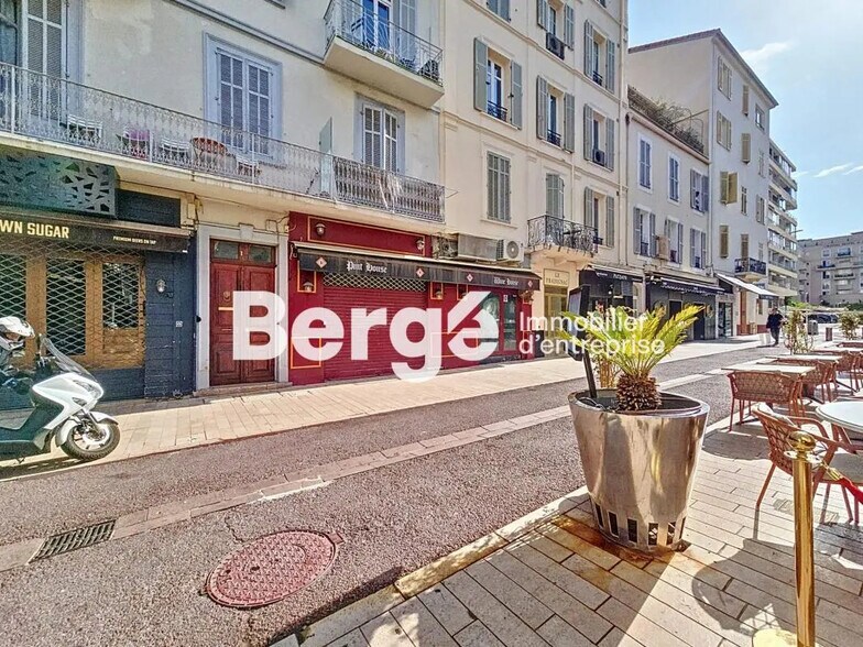 Local commercial dans Cannes à louer - Photo de l’immeuble – Image 3 sur 4