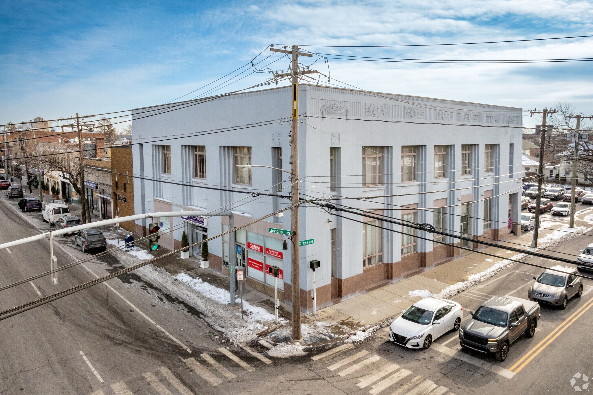 166-170 Jericho Tpke, Floral Park, NY à louer Photo de l’immeuble– Image 1 sur 13