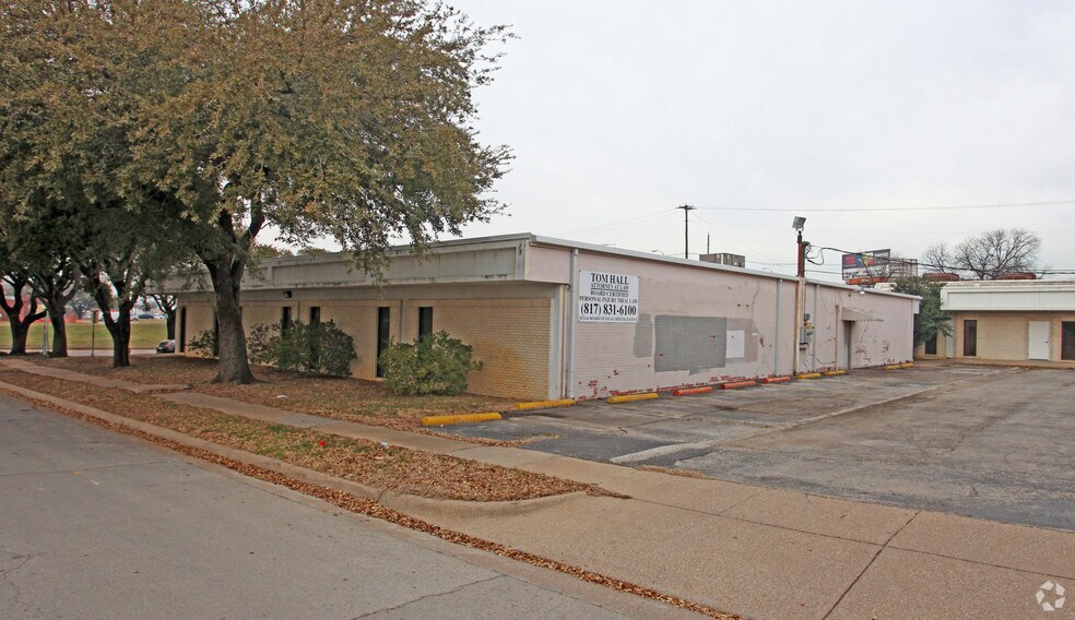 2605 Airport Fwy, Fort Worth, TX à vendre - Photo de l’immeuble – Image 2 sur 3