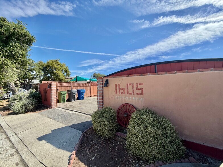1605 Capitola Rd, Santa Cruz, CA à louer - Photo de l’immeuble – Image 3 sur 22