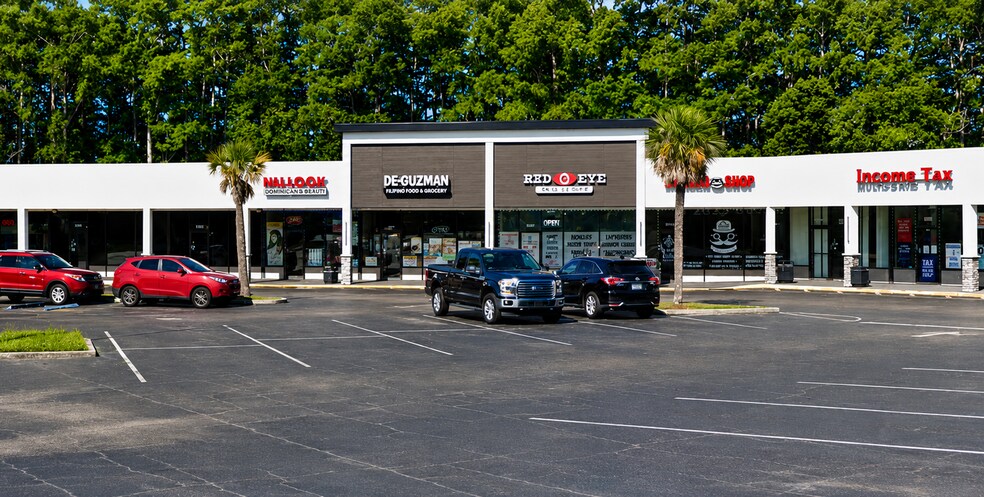 3818-3848 S Orlando Dr, Sanford, FL à louer - Photo de l’immeuble – Image 2 sur 4