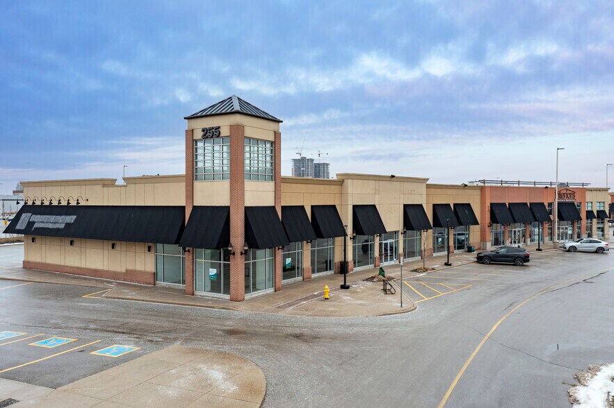 255-299 Bass Pro Mills Dr, Vaughan, ON à louer - Photo de l’immeuble – Image 1 sur 7