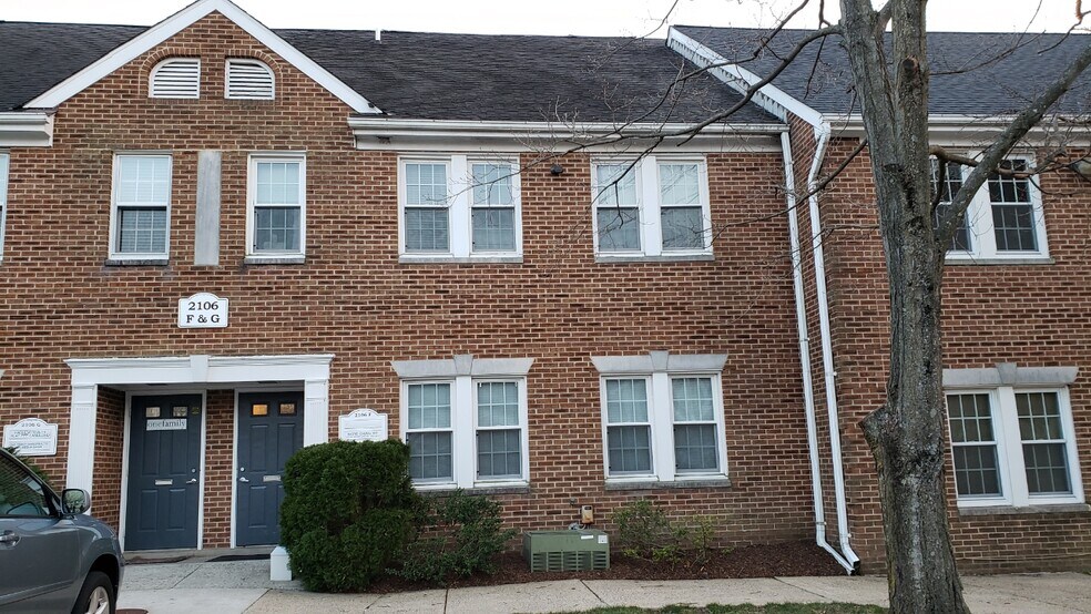 2106 Gallows Rd, Vienna, VA à louer - Photo de l’immeuble – Image 1 sur 11