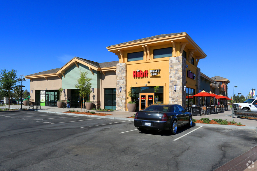Frontage Hwy. 101 & N.Mcd Blvd, Petaluma, CA à louer - Photo de l’immeuble – Image 2 sur 12