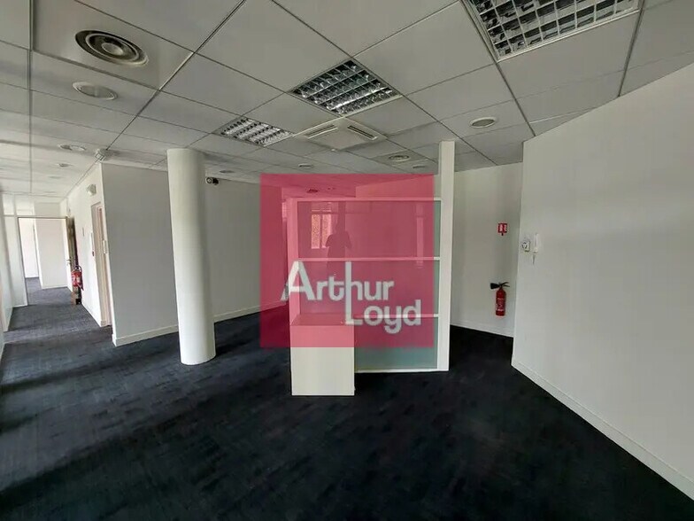 Bureau dans Clermont-Ferrand à louer - Photo intérieure – Image 2 sur 10