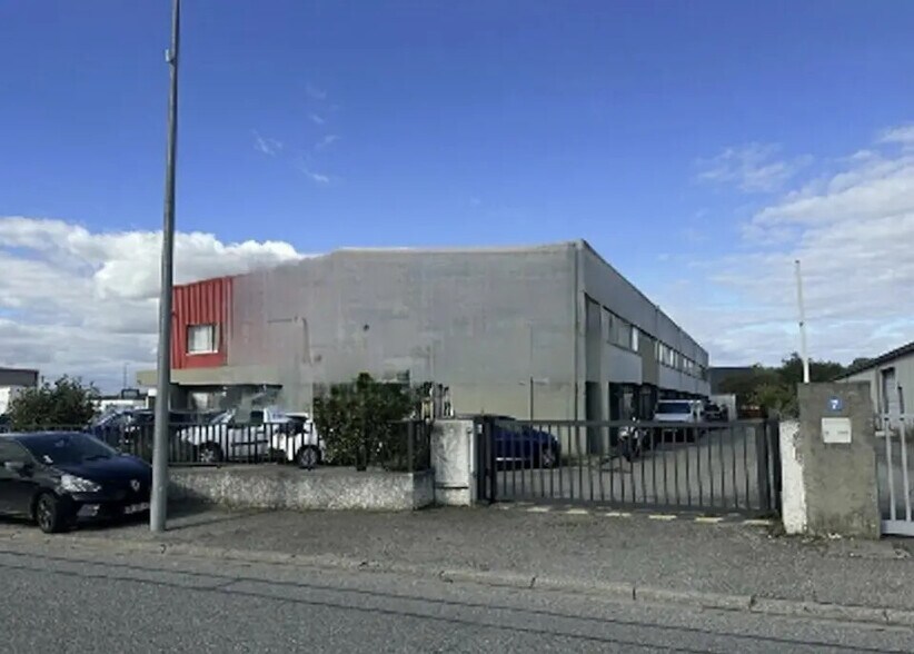 Bureau dans Chassieu à louer - Photo de l’immeuble – Image 1 sur 5