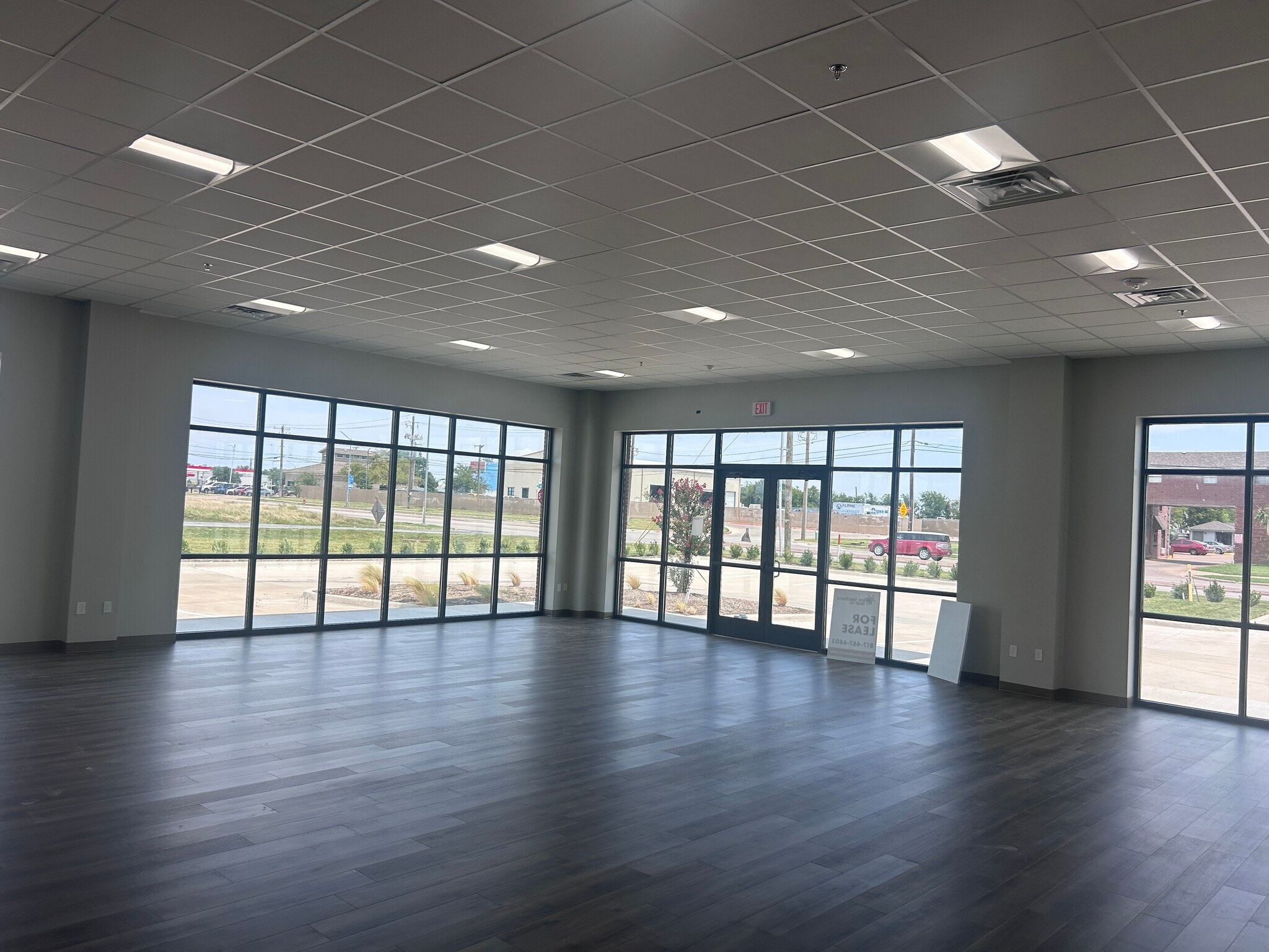 520 S Great Southwest Pky, Grand Prairie, TX à louer Photo intérieure– Image 1 sur 3