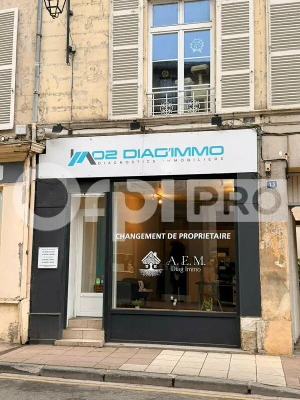 Plus de détails pour Local commercial à vendre