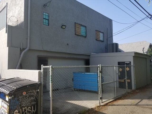 7519-7521 Melrose Ave, Los Angeles, CA à vendre - Photo de l’immeuble – Image 2 sur 32