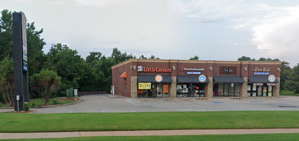 2500-2524 W Edmond Rd, Edmond, OK à louer - Photo de l’immeuble – Image 2 sur 2