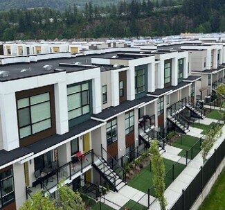 Plus de détails pour 46150 Thomas Rd, Chilliwack, BC - Logement à vendre