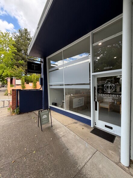 2020 4th St, San Rafael, CA à vendre - Photo de l’immeuble – Image 3 sur 18