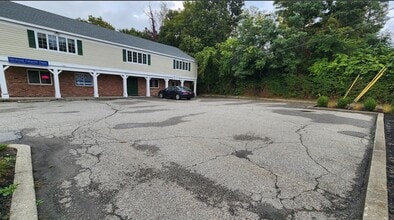253 Route 202, Somers Township, NY à louer Photo de l’immeuble– Image 2 sur 11