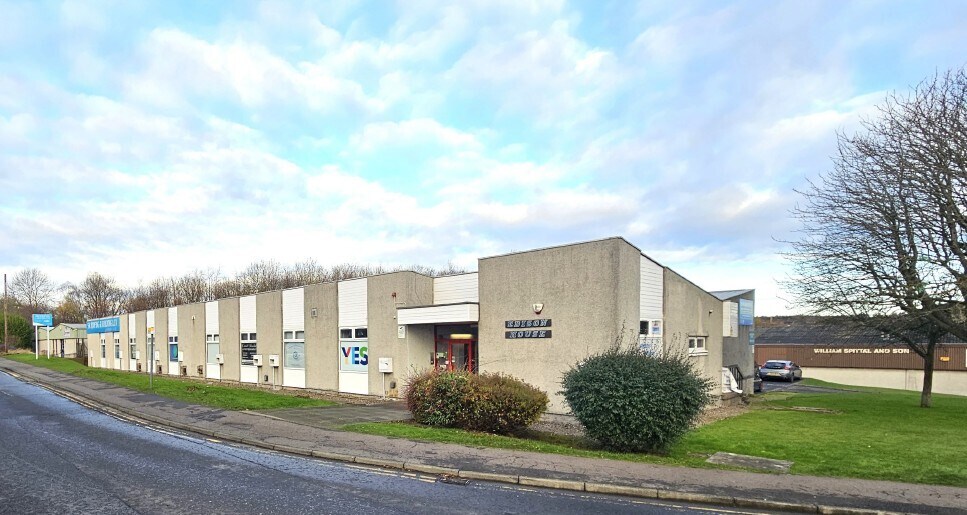 Fullerton Rd, Glenrothes à louer Photo principale– Image 1 sur 2