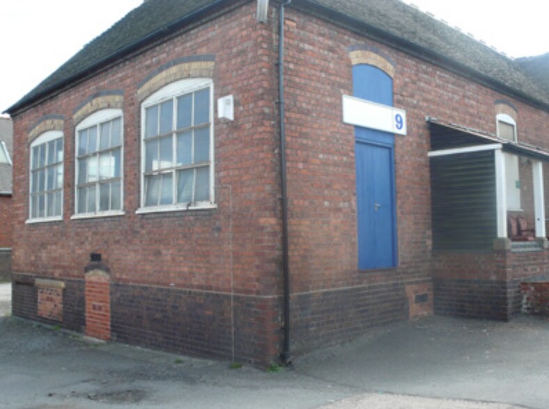 Crabbe St, Stourbridge à louer - Photo de l’immeuble – Image 2 sur 5