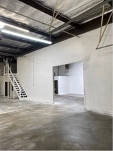 330 N Wood Rd, Camarillo, CA à louer Photo intérieure– Image 1 sur 4