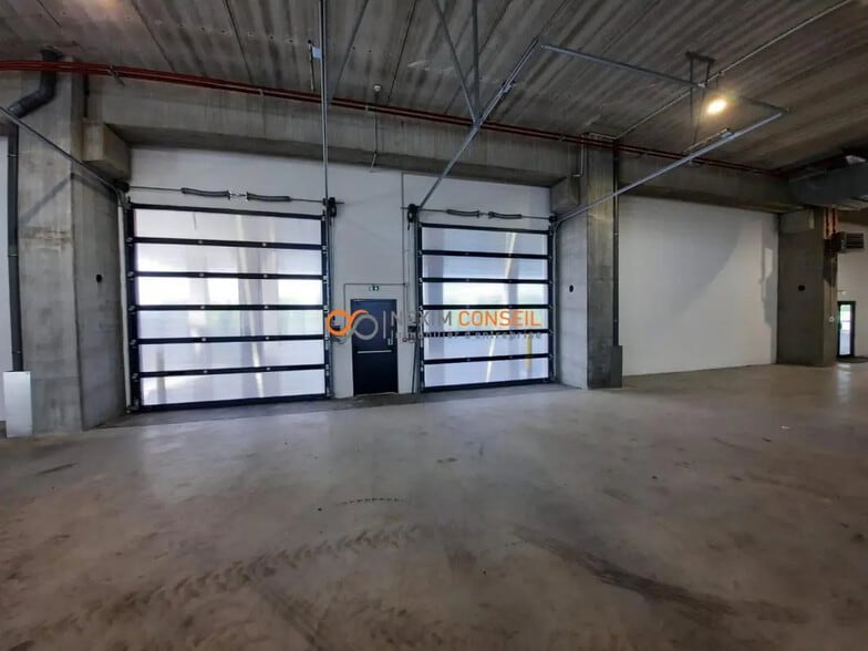 34 Rue De Seine, Colombes à louer - Photo de l’immeuble – Image 2 sur 11