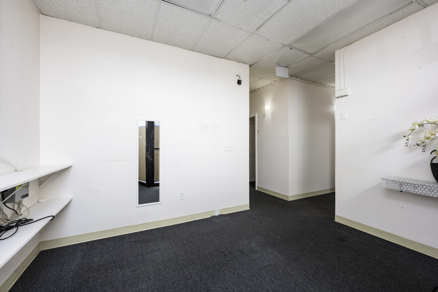 762 Main St, New Rochelle, NY à louer - Photo de l’immeuble – Image 3 sur 16