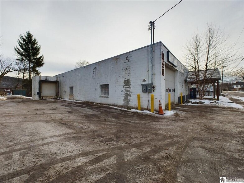 1621 Washington St, Olean, NY à vendre - Photo de l’immeuble – Image 3 sur 26