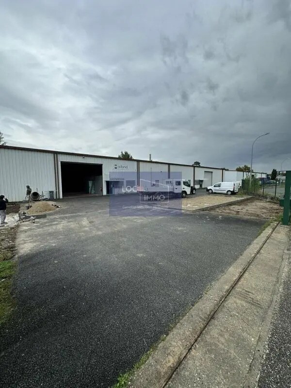Plus de détails pour Industriel/Logistique à louer