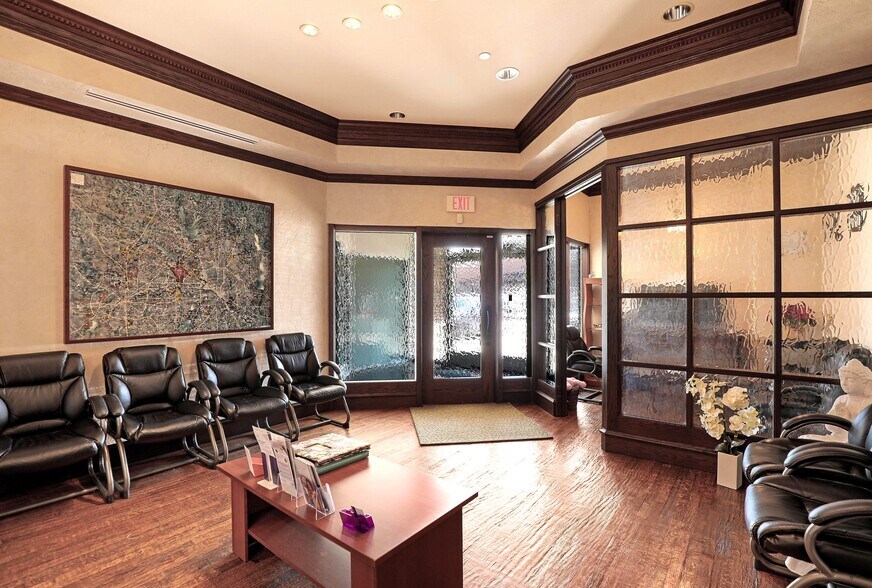 5953 N Dallas Pky, Plano, TX à louer - Photo de l’immeuble – Image 3 sur 7