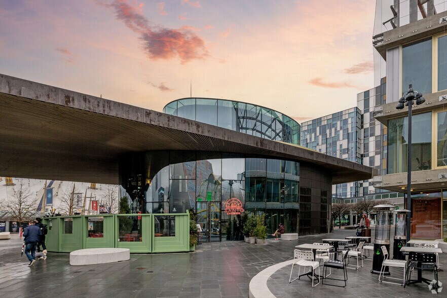 Peninsula Sq, Londres à louer - Photo de l’immeuble – Image 2 sur 10