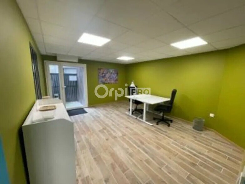 Bureau dans Pessac à louer - Photo de l’immeuble – Image 2 sur 11