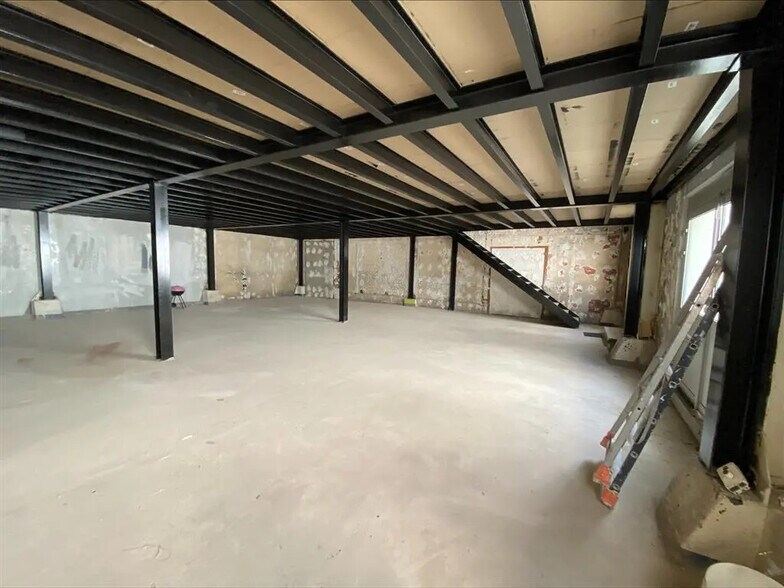 Bureau dans Montreuil à louer - Photo de l’immeuble – Image 2 sur 6