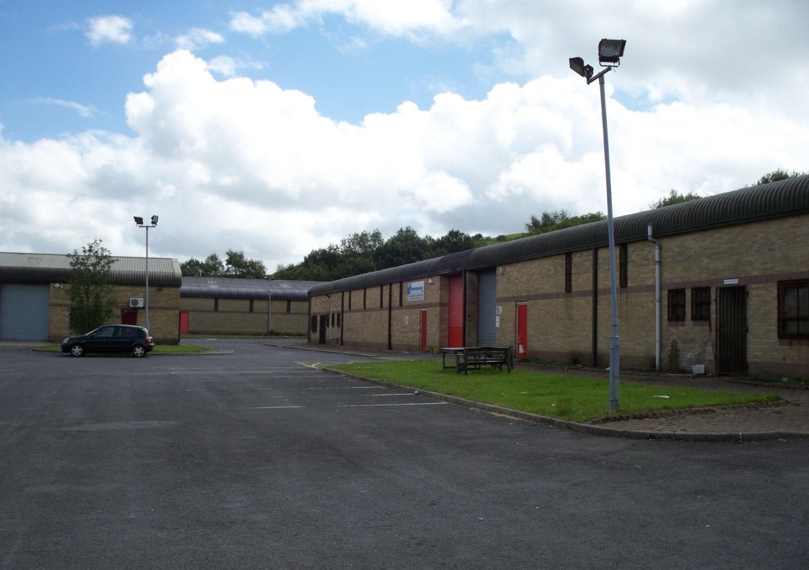 Ely Industrial Estate, Tonypandy à louer Photo principale– Image 1 sur 6