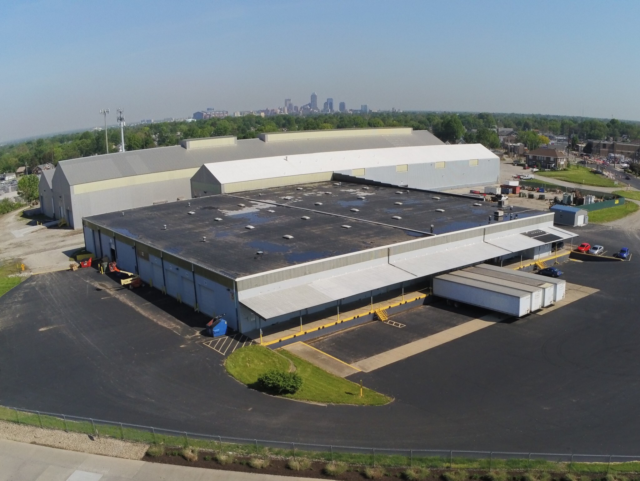 3000 S Shelby St, Indianapolis, IN à louer Photo de l’immeuble– Image 1 sur 15