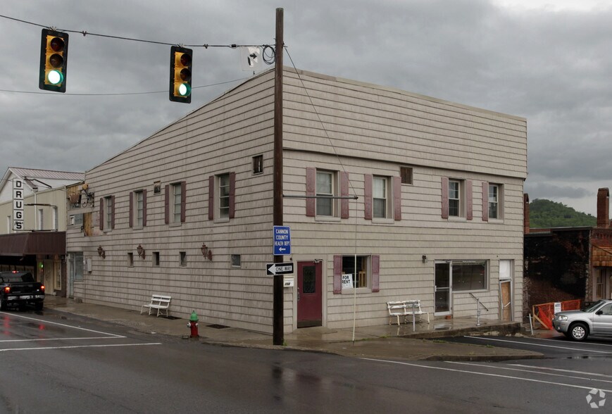 102 N Tatum St, Woodbury, TN à vendre - Photo de l’immeuble – Image 3 sur 3