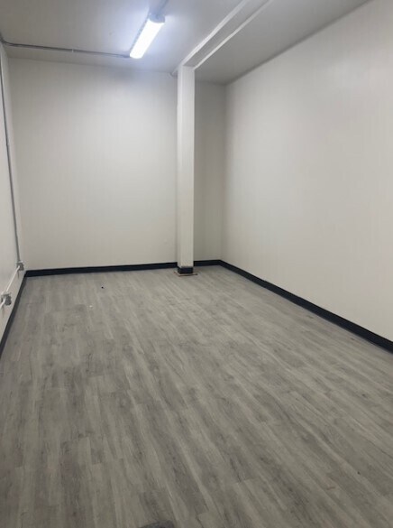 915 S Duncan Ave, Los Angeles, CA à louer - Photo intérieure – Image 3 sur 14