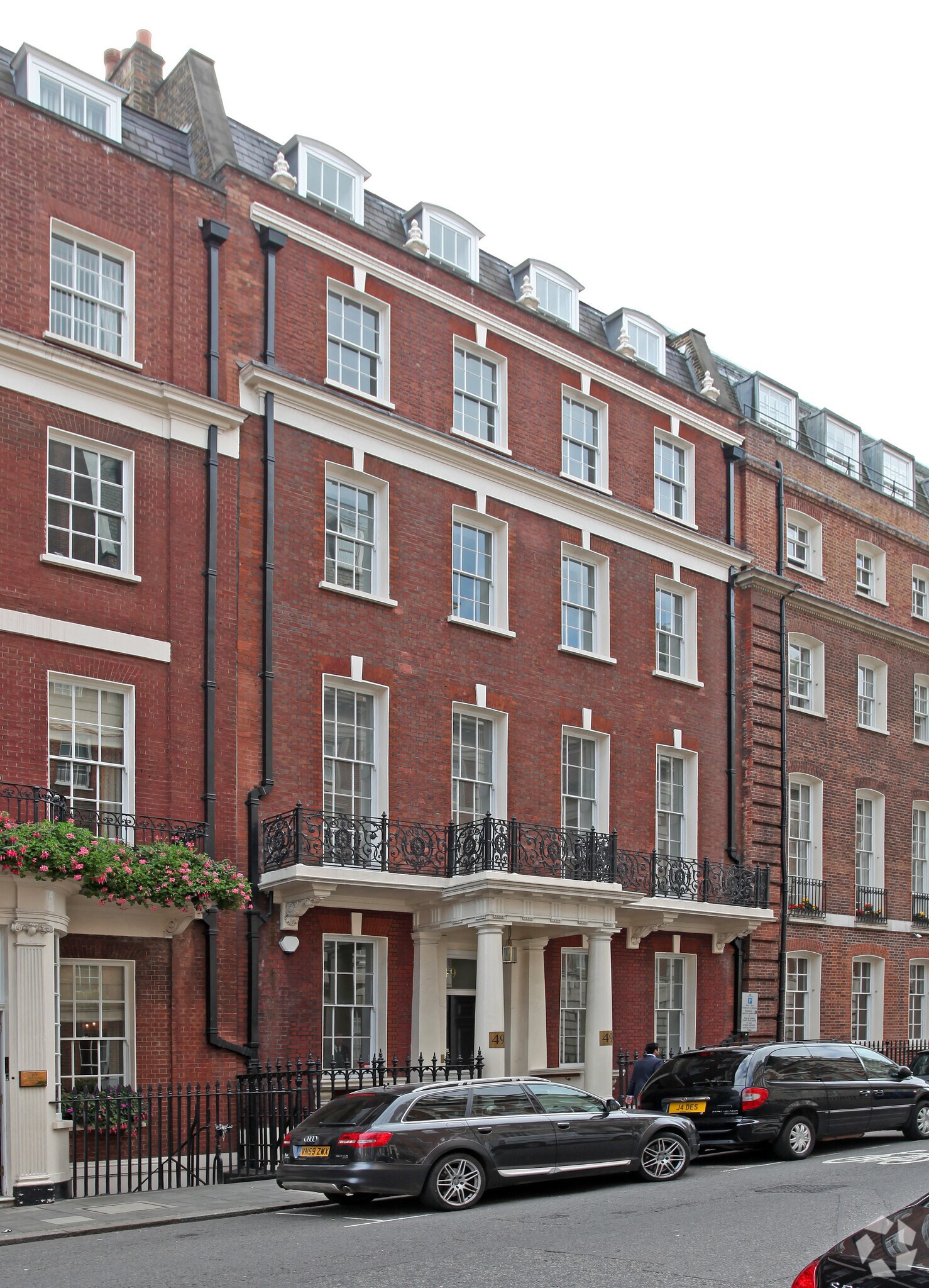 49 Grosvenor St, Londres à louer Photo principale– Image 1 sur 3