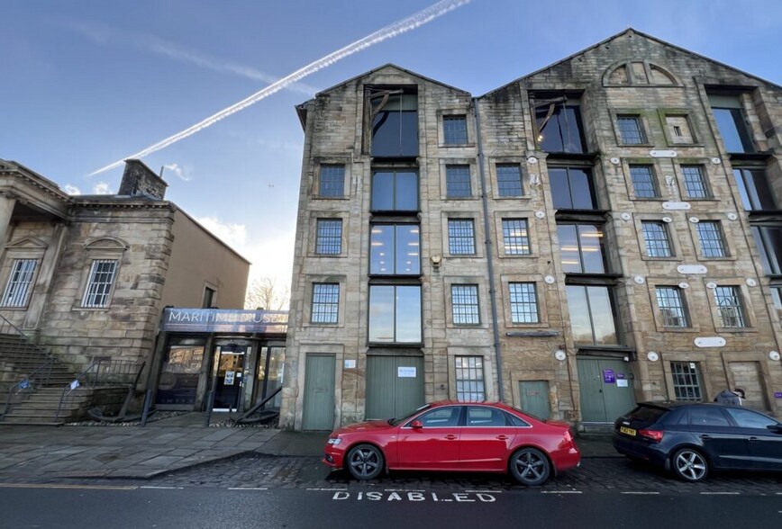 35 St Georges Quay, Lancaster à louer - Photo de l’immeuble – Image 2 sur 3