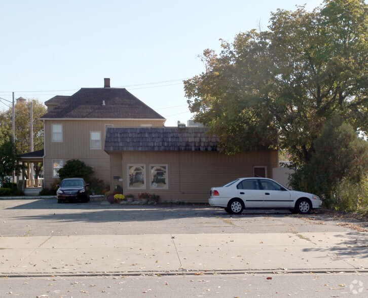 212-214 W Pike St, Goshen, IN à vendre - Photo de l’immeuble – Image 2 sur 2