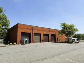 7905 Airpark Rd, Gaithersburg, MD à louer Photo intérieure– Image 2 sur 10