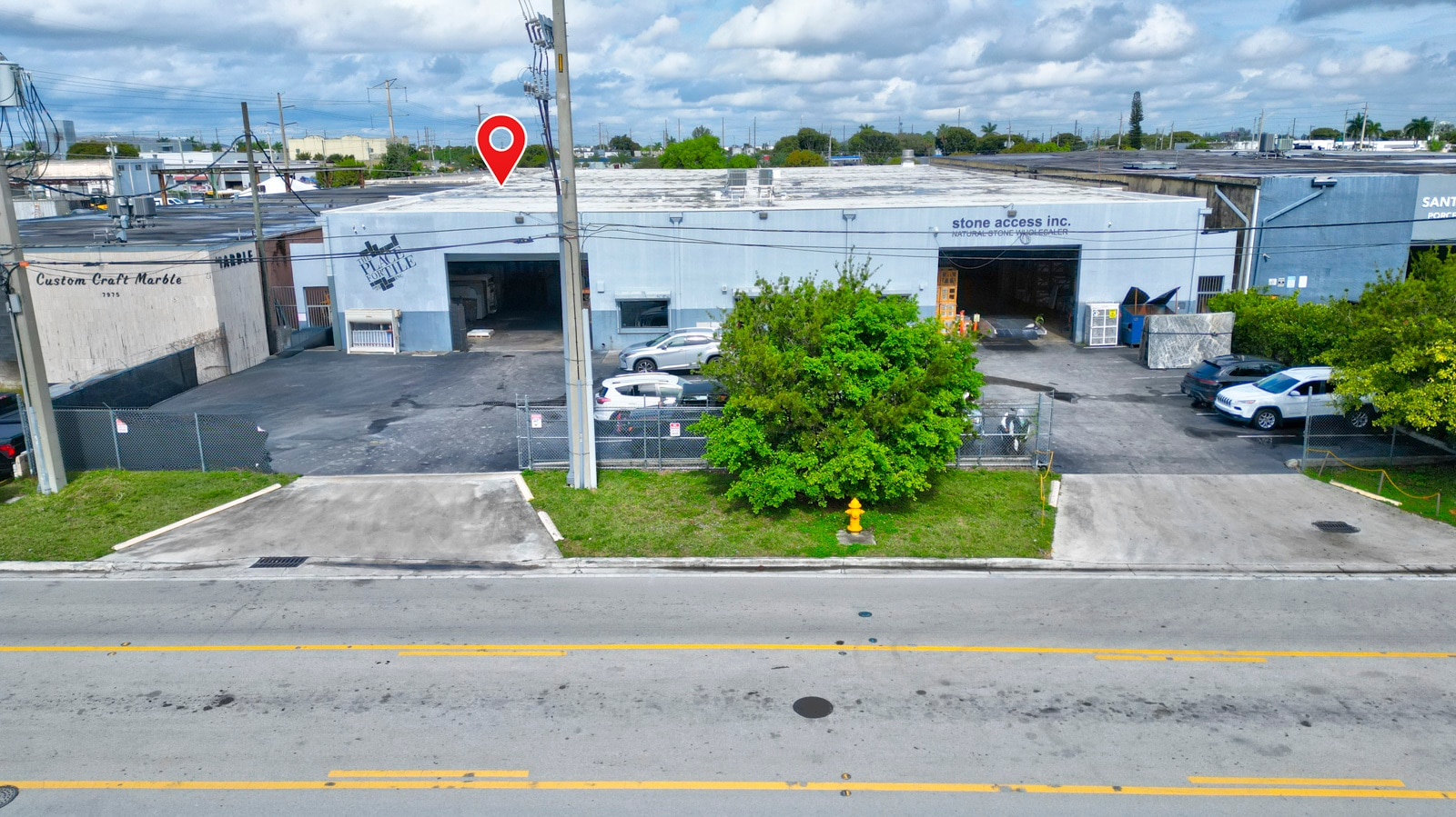 7955-7957 NW 54th St, Miami, FL à louer Photo principale– Image 1 sur 2