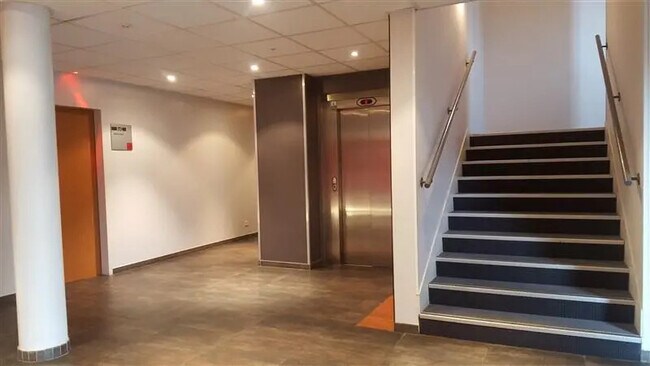 Plus de détails pour Bureau à louer