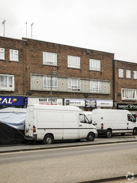 163-165 Shenley Rd, Borehamwood à louer - Photo de l’immeuble – Image 2 sur 4