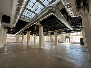 710-714 W Olympic Blvd, Los Angeles, CA à louer Photo intérieure– Image 2 sur 10