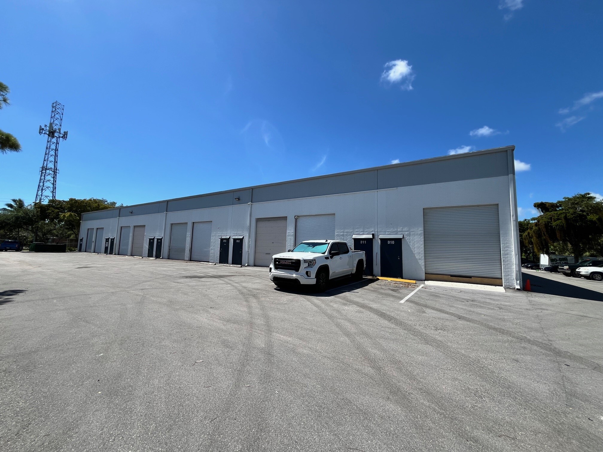 1533-1717 SW 1st Way, Deerfield Beach, FL à louer Photo de l’immeuble– Image 1 sur 2