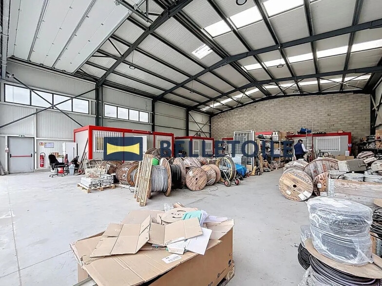 Industriel/Logistique dans Vigneux-sur-Seine à louer - Photo de l’immeuble – Image 3 sur 8