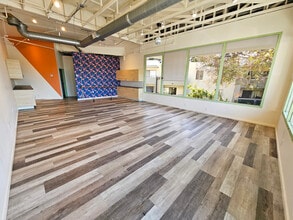 6663 El Cajon Blvd, San Diego, CA à louer Photo intérieure– Image 2 sur 2