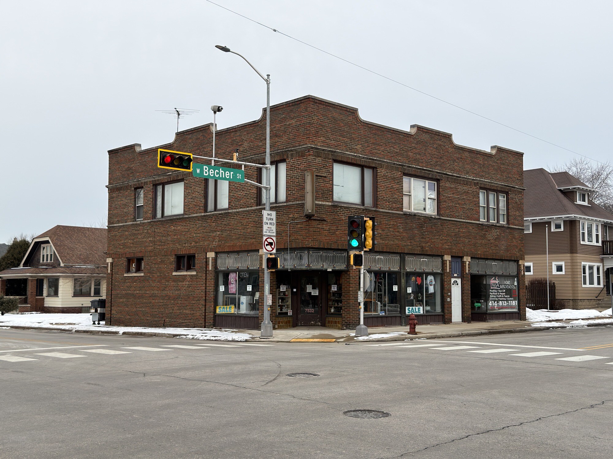 7528 W Becher St, West Allis, WI à vendre Photo principale– Image 1 sur 2