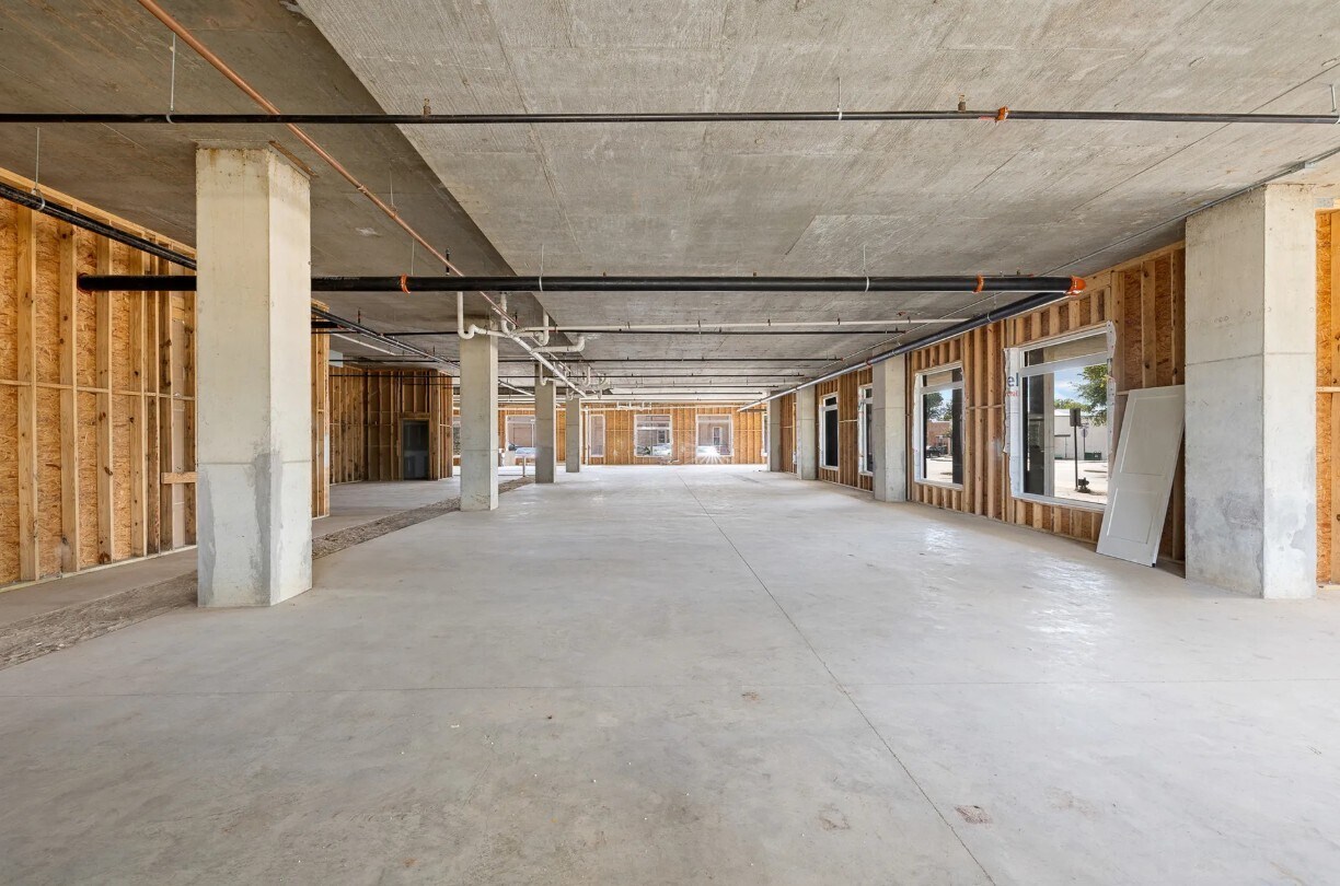 501 N Main St, Bryan, TX à louer Photo intérieure– Image 1 sur 2